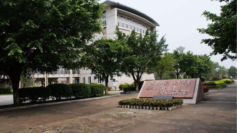 成都电子元器件型号参数查询：揭秘参数背后的技术奥秘