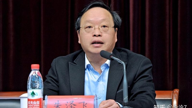 晶振型号揭秘：电子代工中的时间标准器